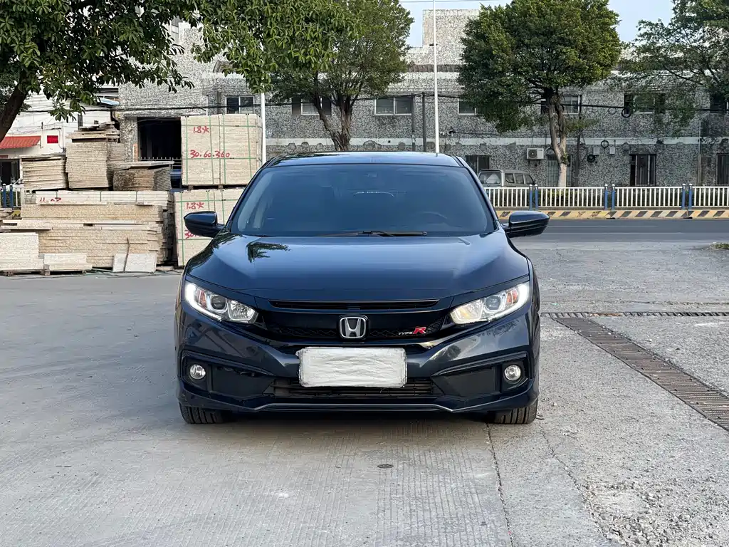 Civic 2019 220TURBO CVT combustion version National VI купить на сайте DeffCars