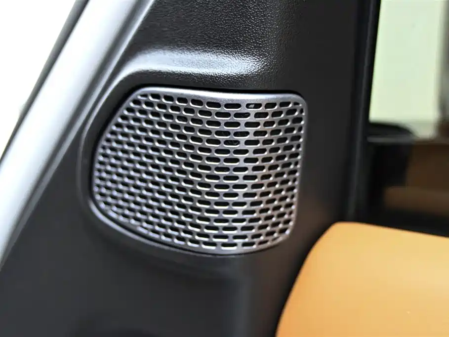 Land Rover Defender 2024 110 3.0T P400 Dark Special Edition купить на сайте DeffCars