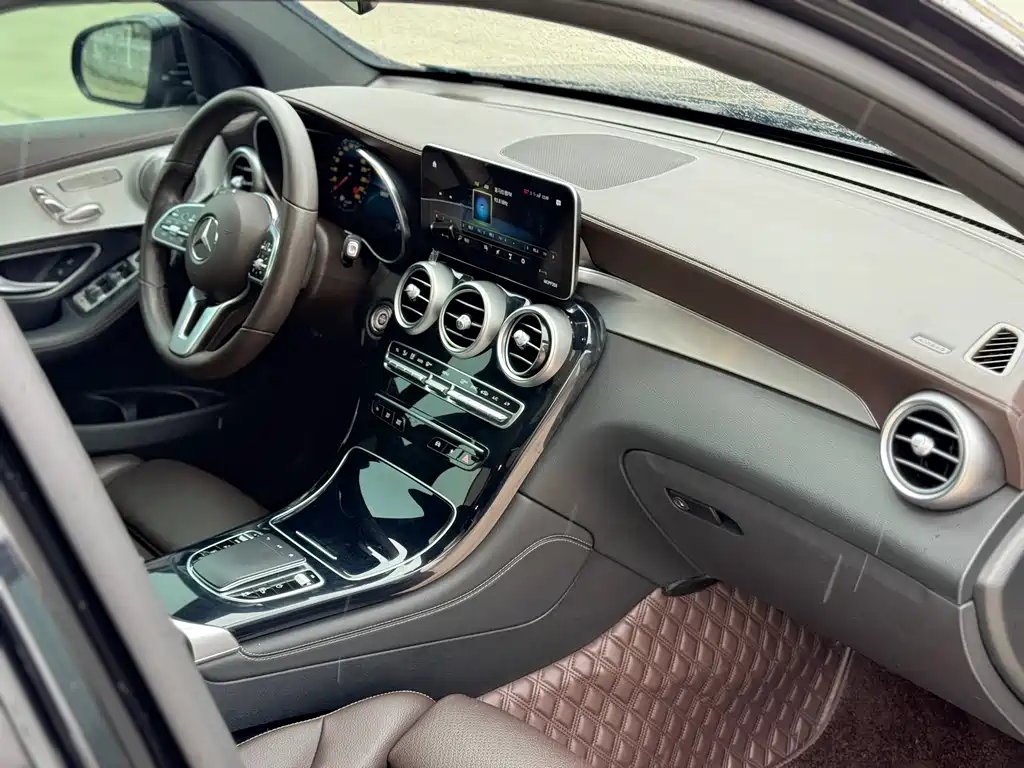 Mercedes-Benz GLC 2020 facelift GLC 260 L 4MATIC dynamic купить на сайте DeffCars