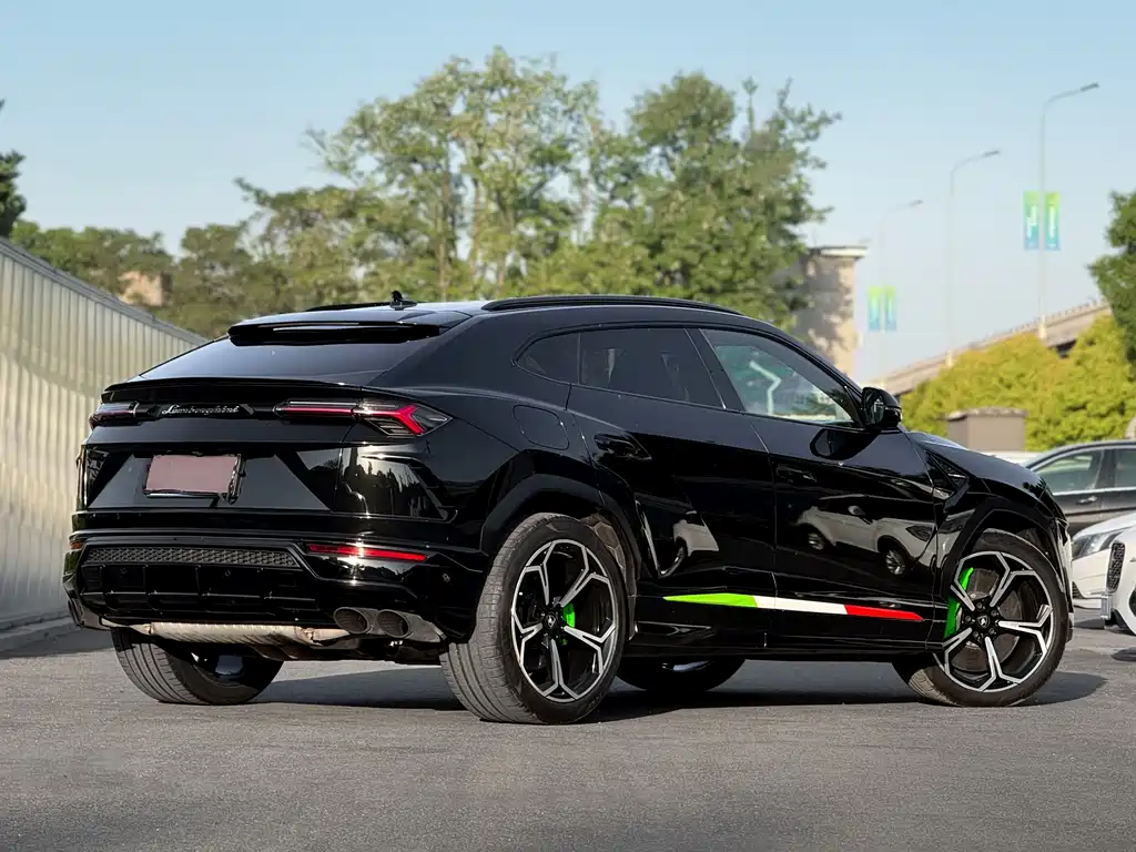Urus 2018 4.0T V8 купить на сайте DeffCars
