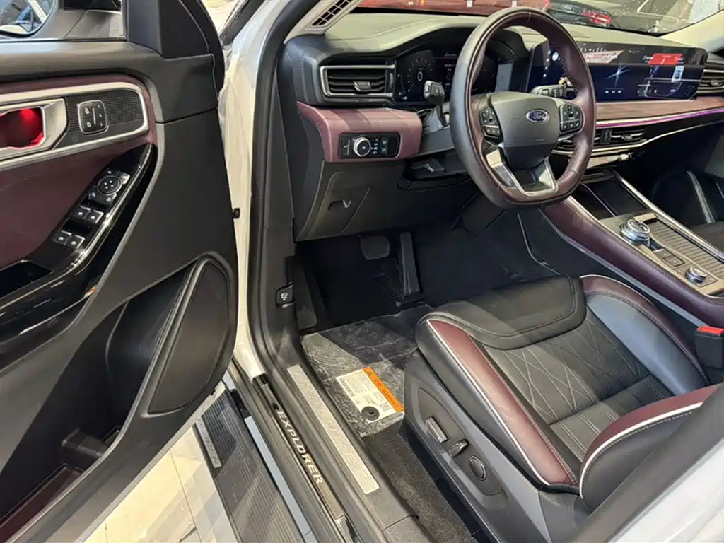 Explorer 2023 EcoBoost 285 four-wheel drive titanium version 7 seats купить на сайте DeffCars