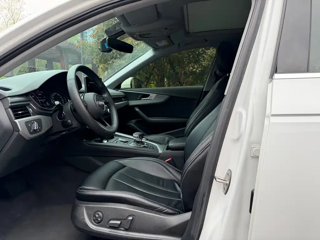 Audi A4L 2019 40 TFSI Enterprising National VI купить на сайте DeffCars