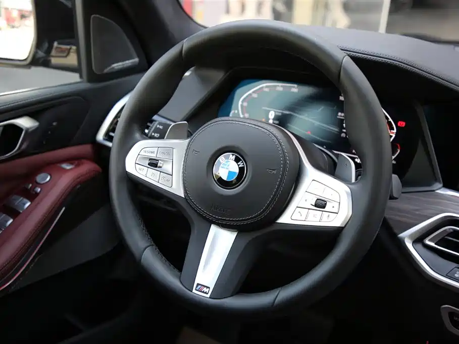 BMW X5 2022 facelift xDrive 40Li M sports package купить на сайте DeffCars