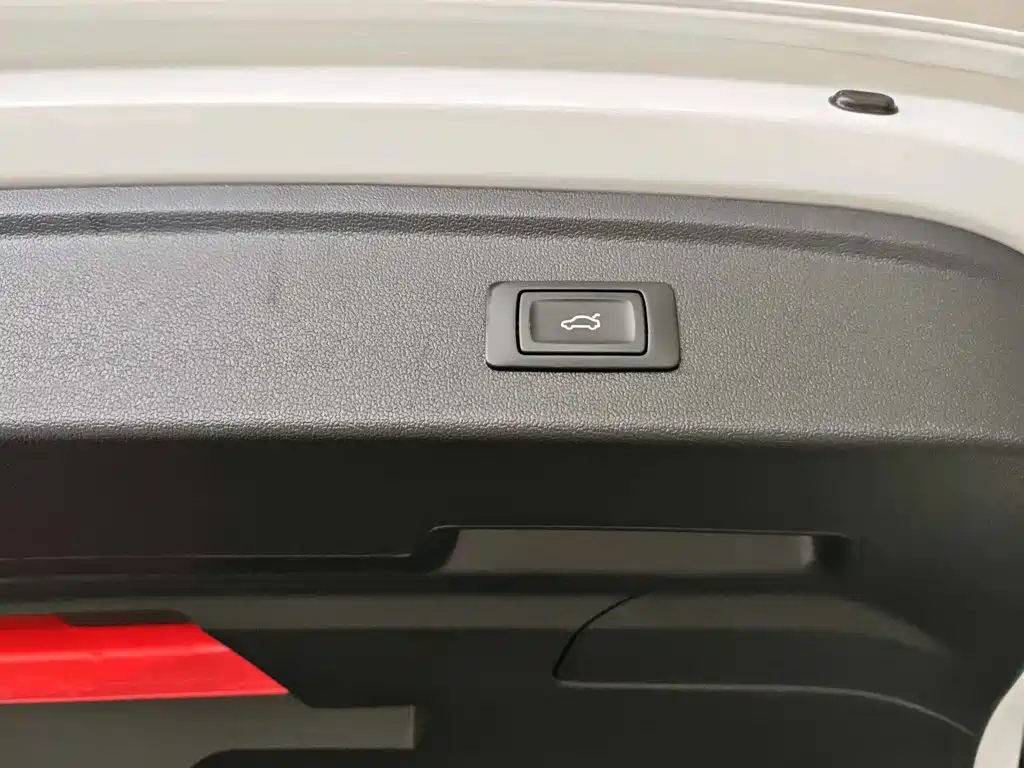 Audi A3 2023 facelift Sportback 35 TFSI stylish and sporty купить на сайте DeffCars