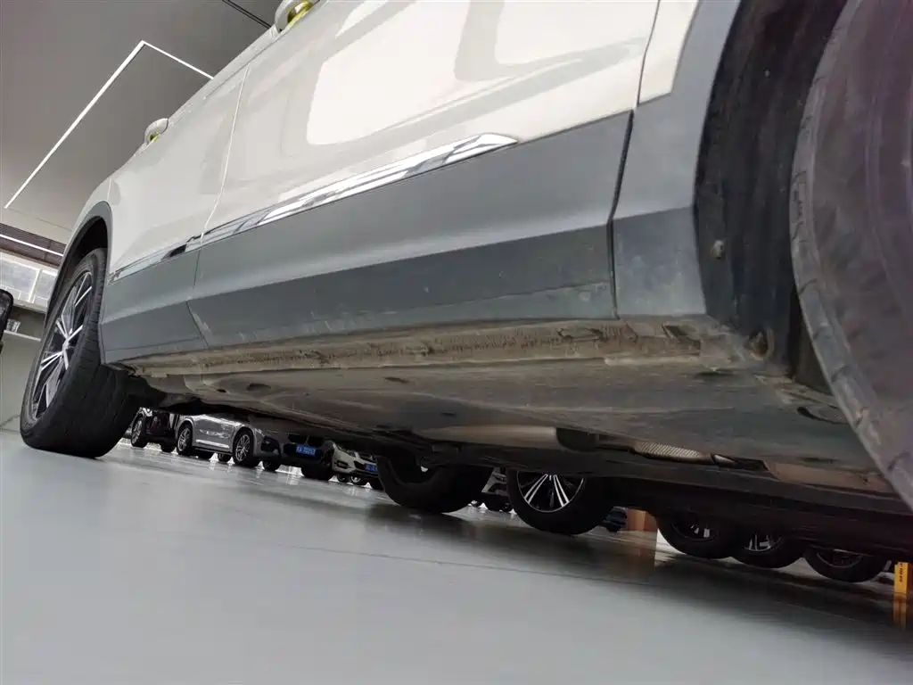 Tiguan L 2020 330TSI automatic two-wheel drive smart luxury version National VI купить на сайте DeffCars