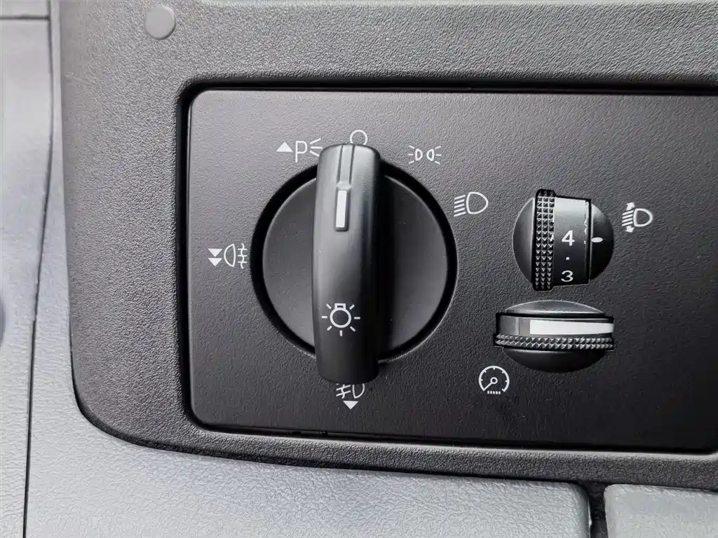 New generation Transit 2019 2.2T multifunctional extended axle mid-roof 3-seater National VI купить на сайте DeffCars
