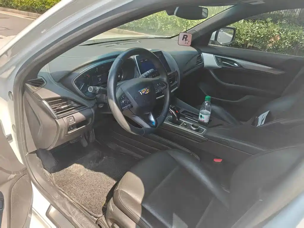 Cadillac CT5 2022 28T luxury model купить на сайте DeffCars