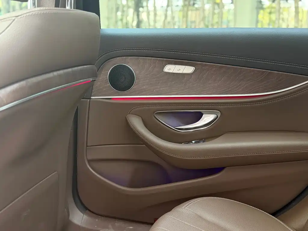 Mercedes-Benz E-Class 2023 E 300 L Fashion купить на сайте DeffCars