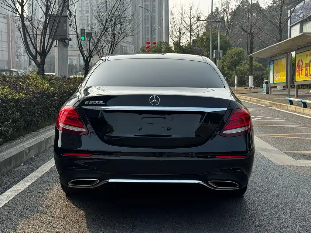 Mercedes-Benz E-Class 2016 E 200 L Sports купить на сайте DeffCars