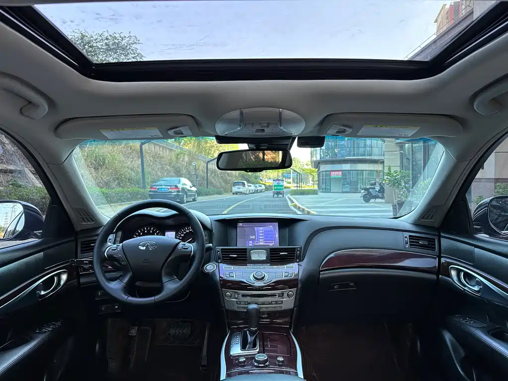 Infiniti Q70 2019 Q70L 2.0T Enjoy Edition купить на сайте DeffCars