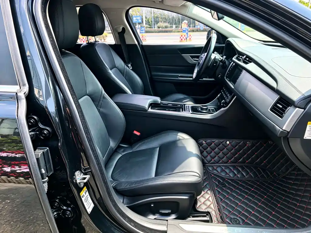 Jaguar XFL 2017 XFL 2.0T 200PS Fenghua Edition купить на сайте DeffCars