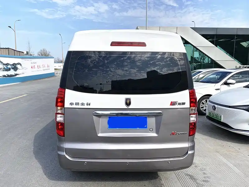 New Hiace X30L 2019 1.5L Fortune Edition National VI SWC15M купить на сайте DeffCars