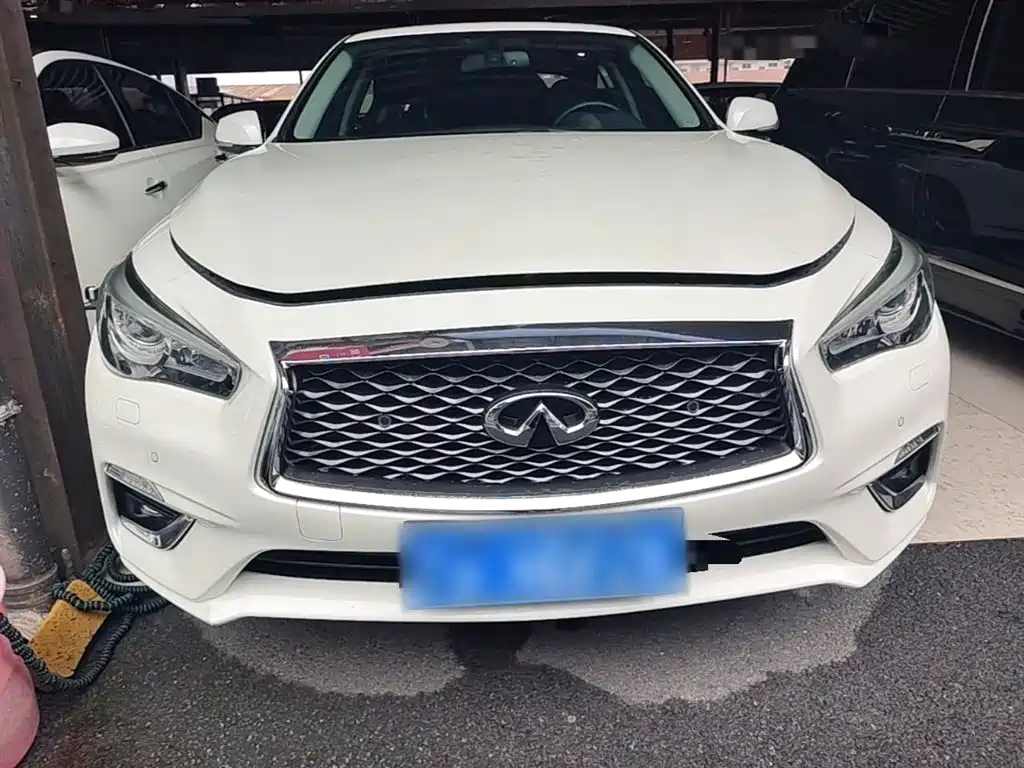 Infiniti Q50L 2018 2.0T Yixiang Edition National VI купить на сайте DeffCars
