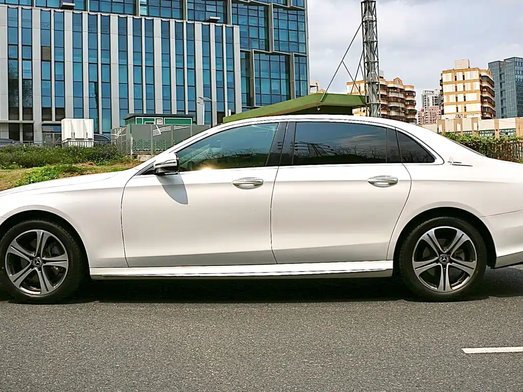 Mercedes-Benz E-Class 2019 E 200 L Sports купить на сайте DeffCars