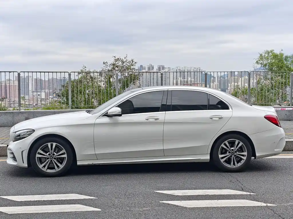 Mercedes-Benz C-Class 2021 C 200 L Fashionable Sports Edition купить на сайте DeffCars