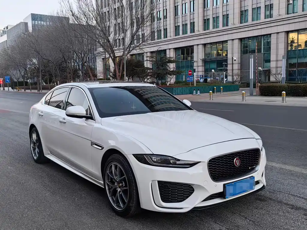 Jaguar XEL 2021 2.0T 250PS R-DYNAMIC SE Technology Sports Edition купить на сайте DeffCars