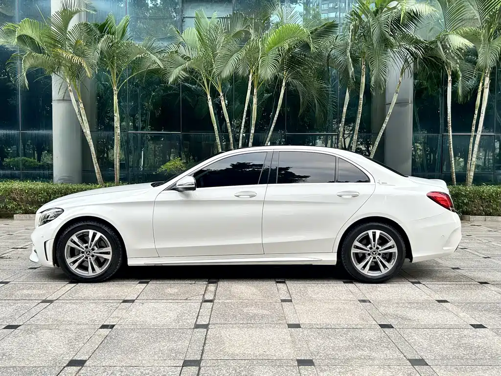 Mercedes-Benz C-Class 2021 C 200 L Fashionable Sports Edition купить на сайте DeffCars