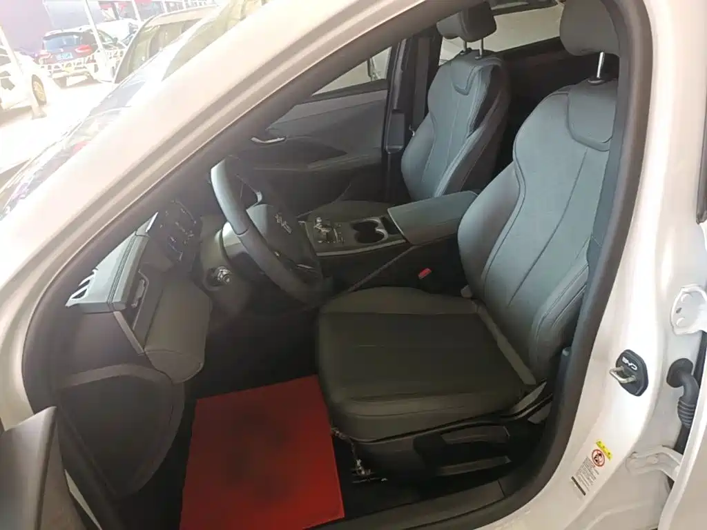 Qin PLUS 2025 DM-i smart driving version 55KM leading model купить на сайте DeffCars