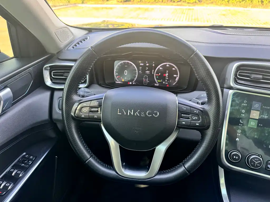 Link CO01EM-P 2018 1.5T PHEV Pro Country V купить на сайте DeffCars