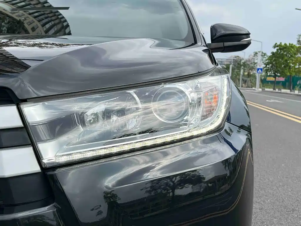 Highlander 2018 2.0T two-wheel drive elite version, 7 seats, National VI купить на сайте DeffCars