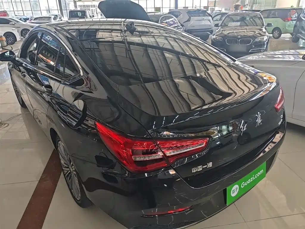 Hongqi H5 2022 Classic 1.5T DCT Flag Rhyme Edition купить на сайте DeffCars