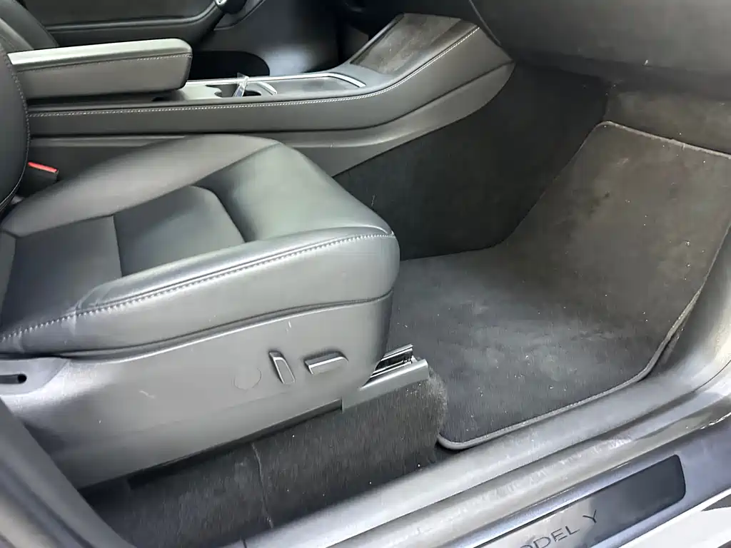 Model Y 2022 facelift rear-wheel drive version купить на сайте DeffCars
