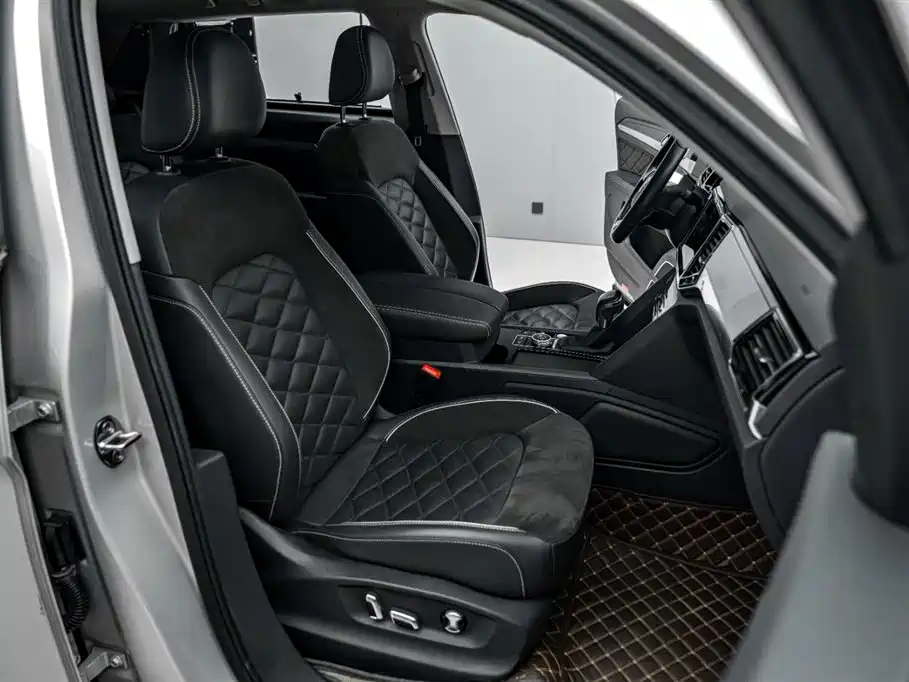 Touron 2019 Touron X 380TSI four-wheel drive luxury version купить на сайте DeffCars