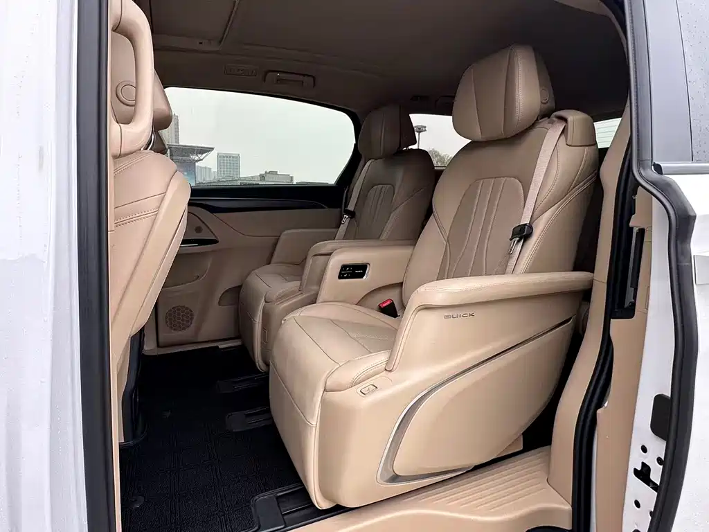 别克GL8新能源 2025款 陆尚 尊享版 7座 купить на сайте DeffCars