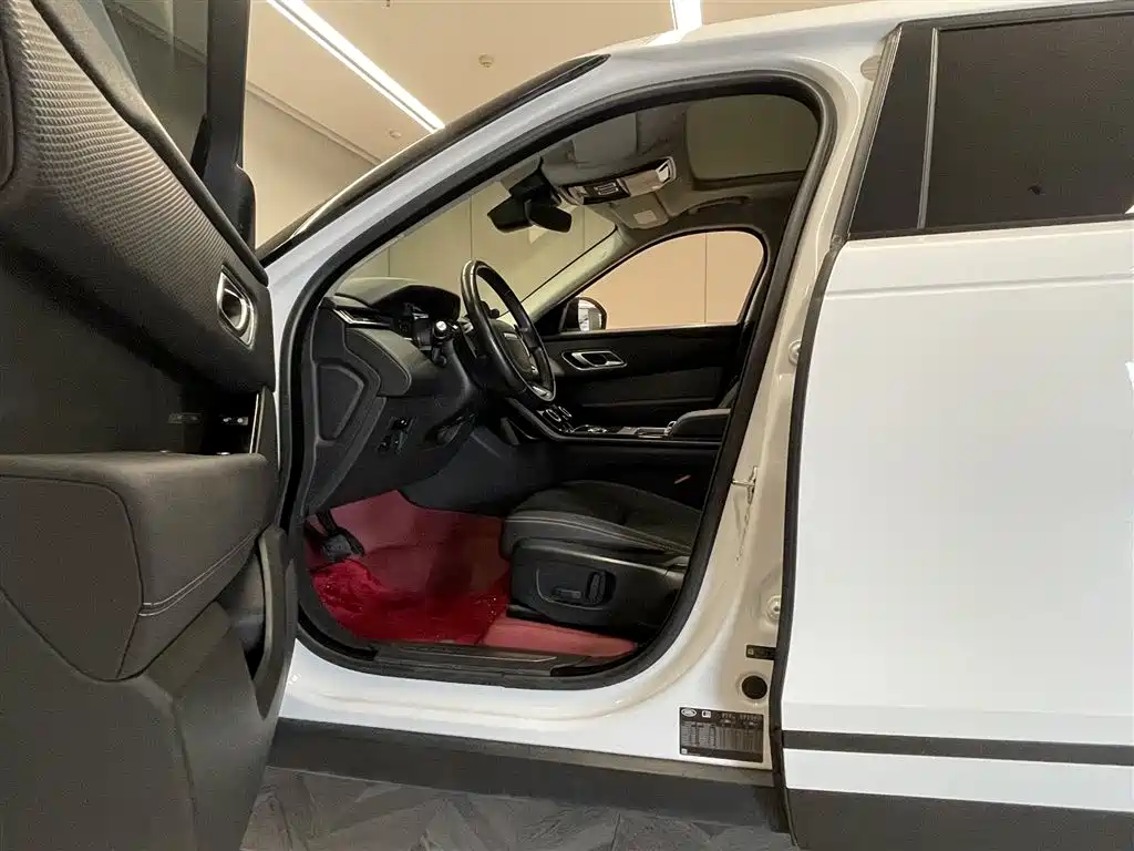 Range Rover Velar 2019 250PS купить на сайте DeffCars