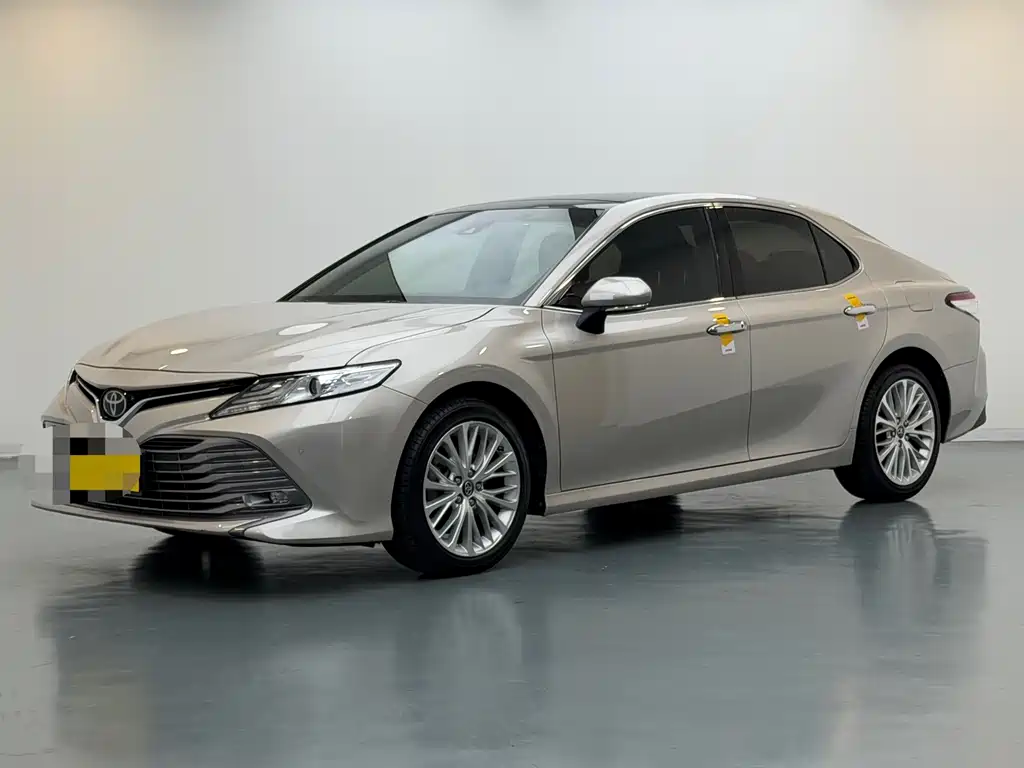 Camry 2019 facelift 2.5G Deluxe Edition купить на сайте DeffCars