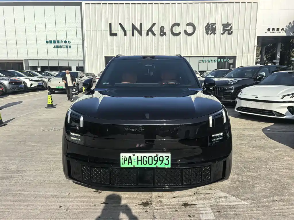 Lynk & Co 900 2025 1.5T Ultra купить на сайте DeffCars