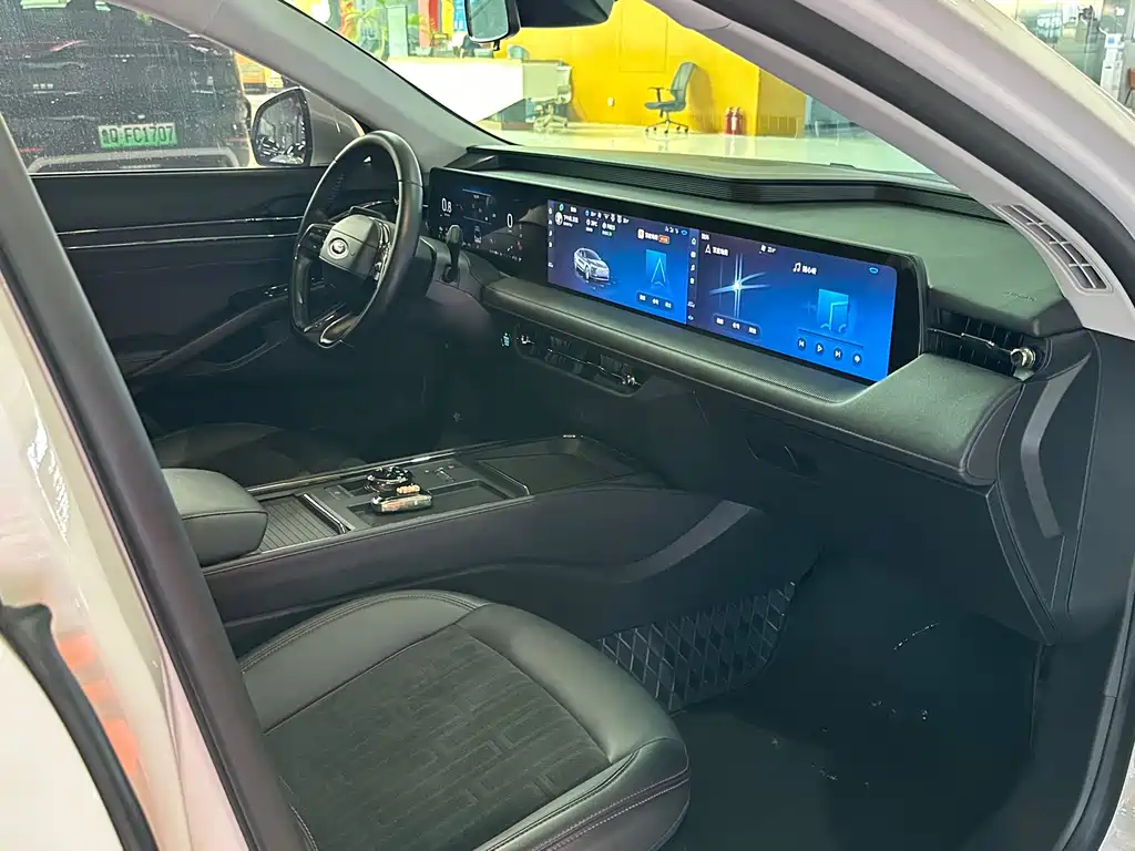 Mondeo 2023 EcoBoost 180 Luxury купить на сайте DeffCars