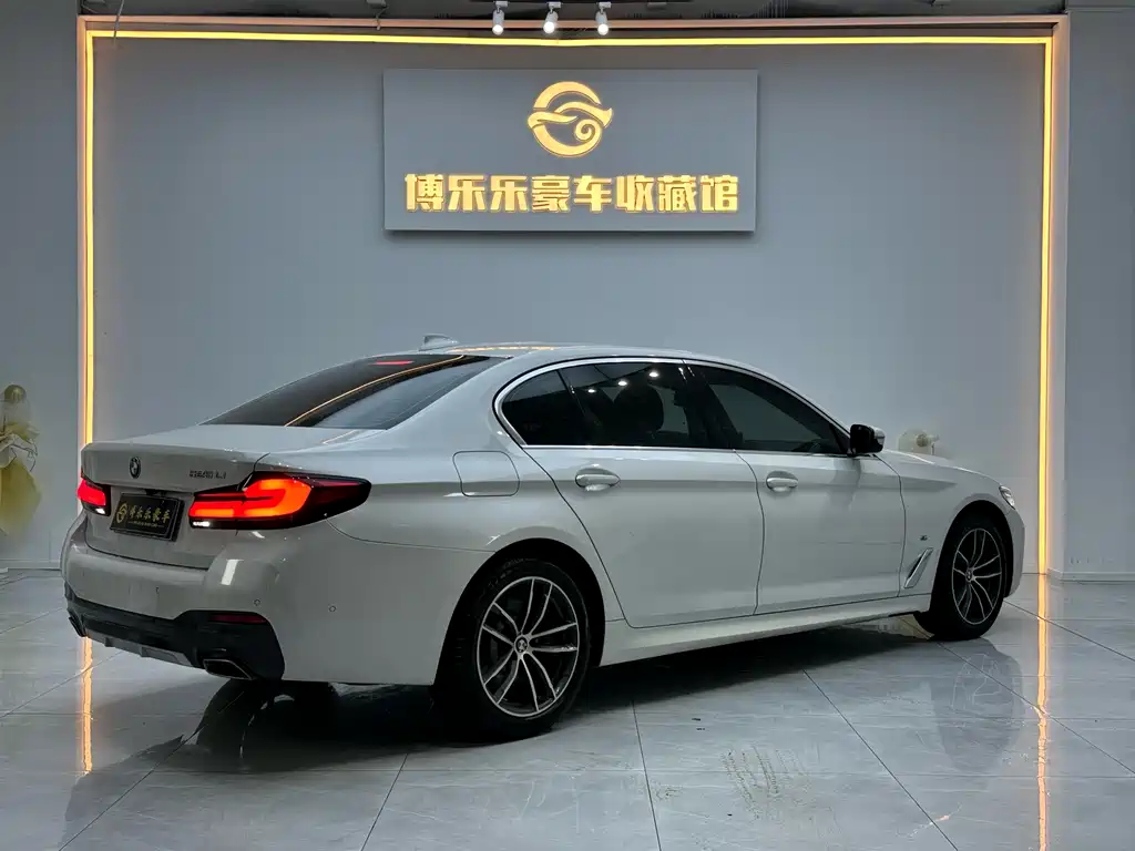BMW 5 Series 2021 525Li M Sports Package купить на сайте DeffCars