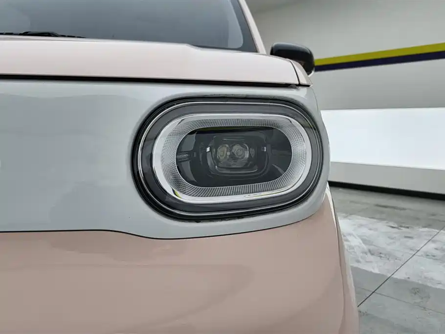 Hongguang MINIEV 2024 third generation 215km youth version купить на сайте DeffCars