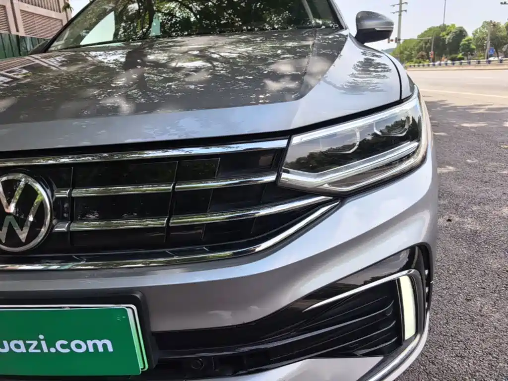 Tiguan L plug-in hybrid 2022 430PHEV plug-in hybrid premium version купить на сайте DeffCars