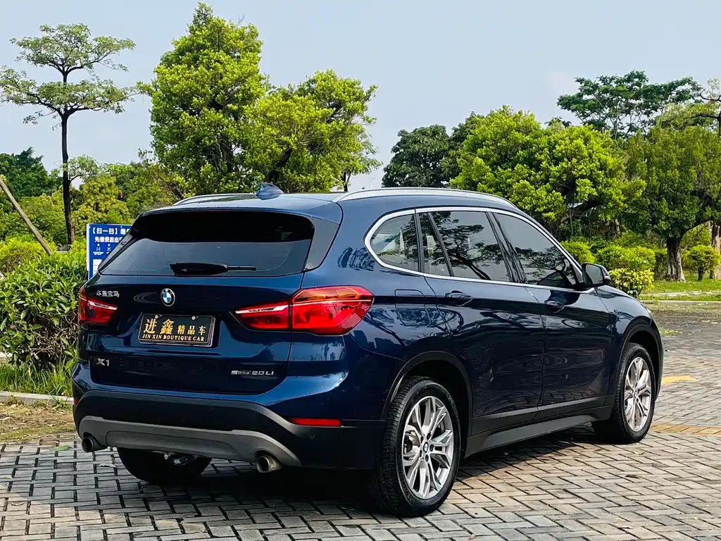 BMW X1 2018 sDrive20Li Leading Model купить на сайте DeffCars