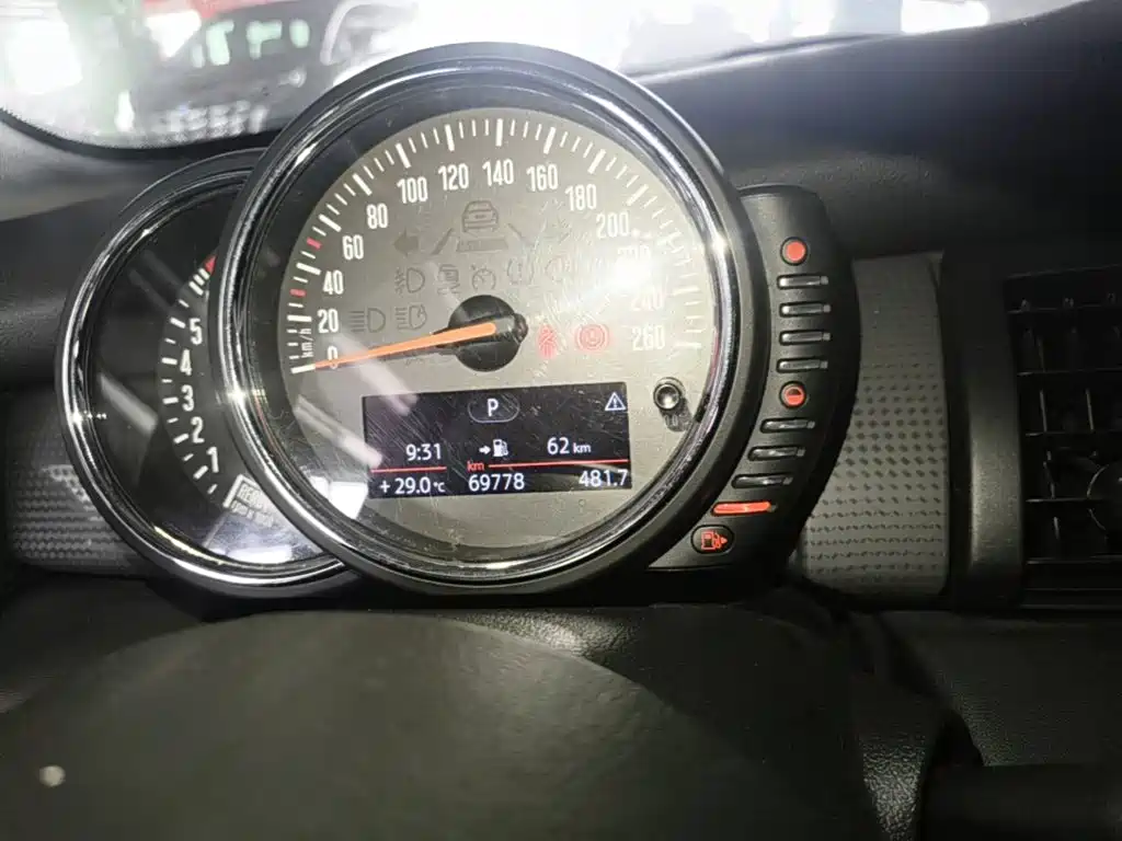 Mini 2016 1.5T COOPER five-door version купить на сайте DeffCars