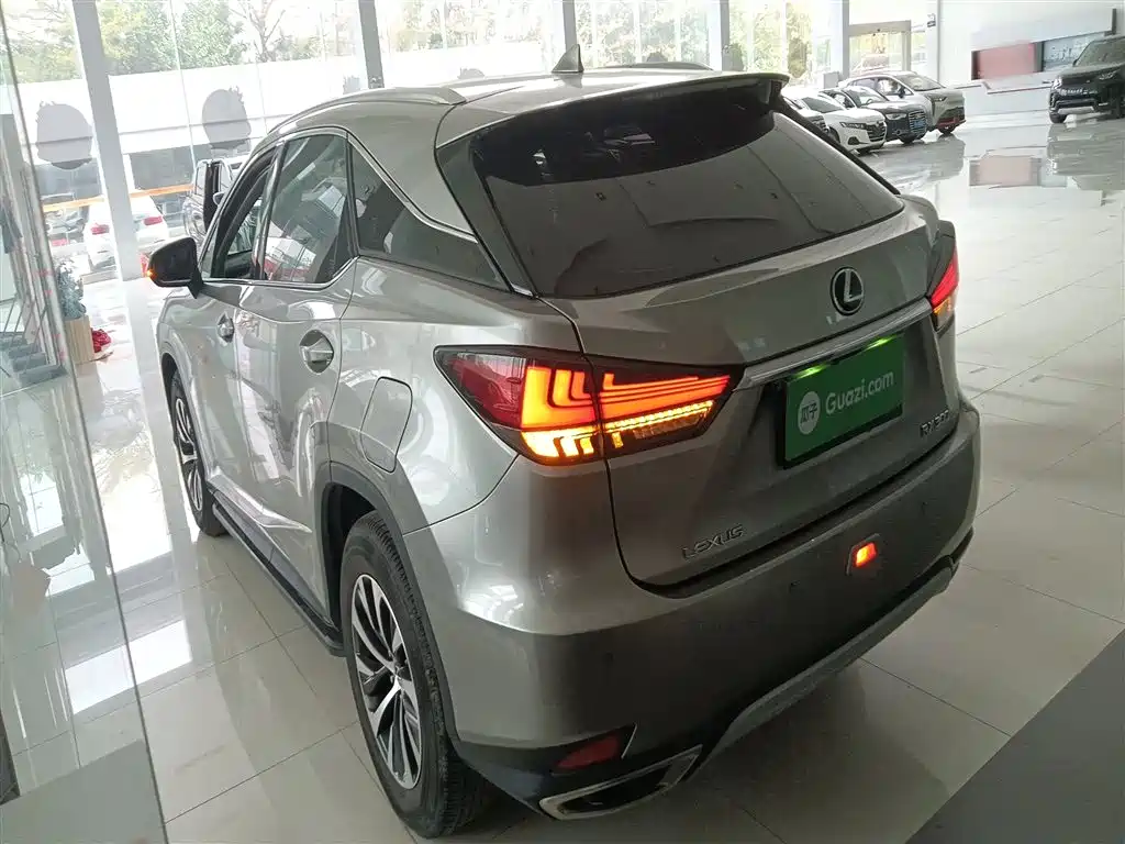 Lexus RX 2020 facelift 300 two-wheel drive elite version купить на сайте DeffCars