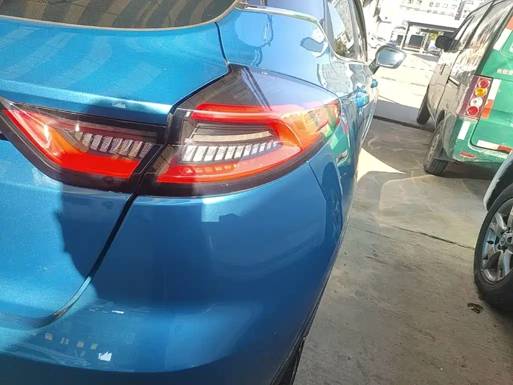 Emgrand S 2022 1.4T CVT crossover player version купить на сайте DeffCars