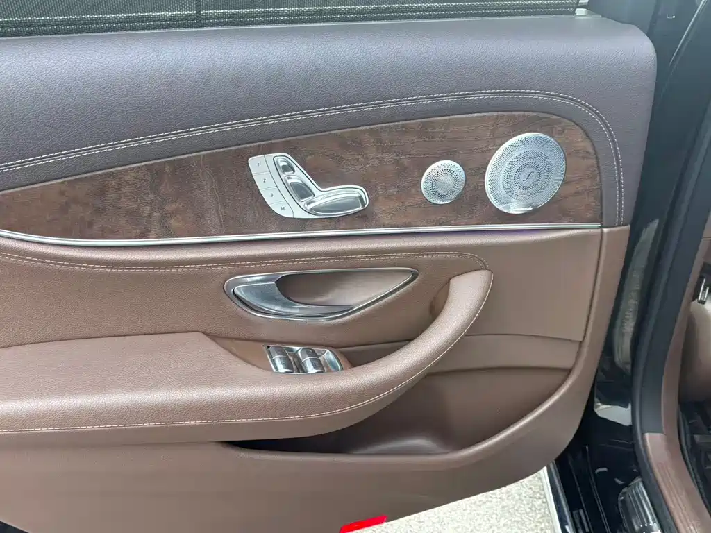 Mercedes-Benz E-Class 2017 E 300 L Luxury Model купить на сайте DeffCars