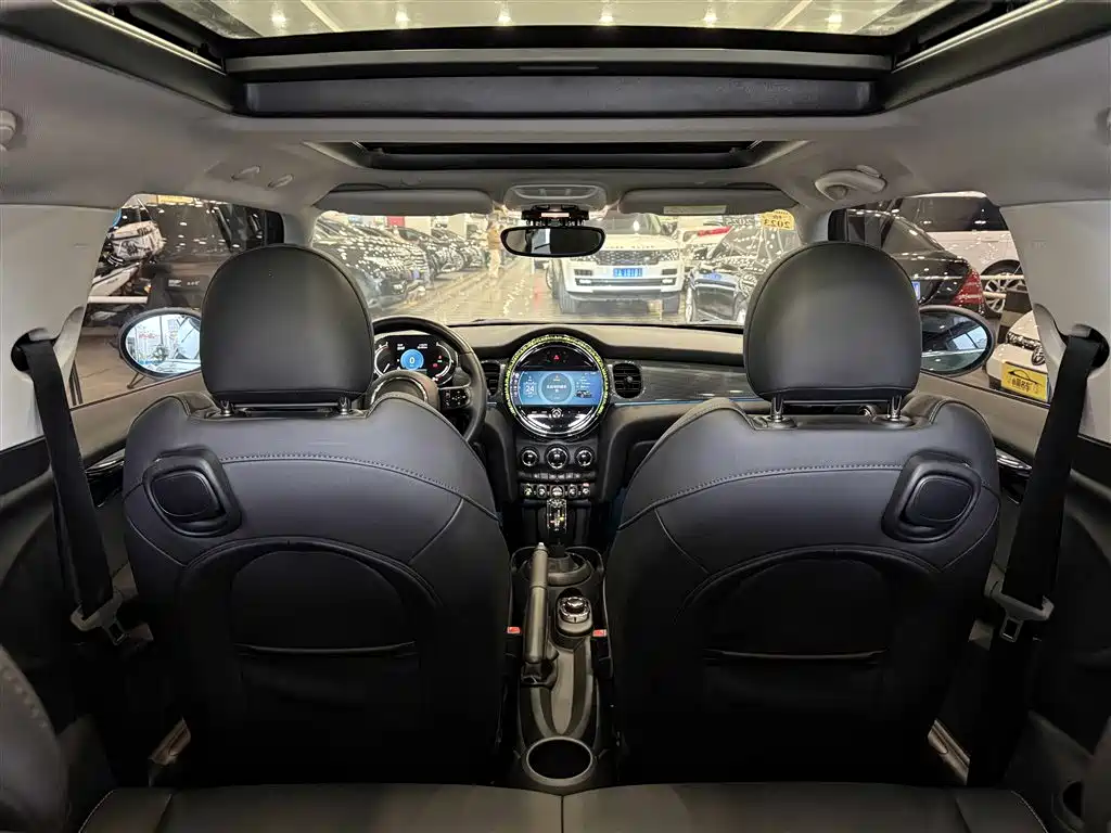 MINI 2022 1.5T COOPER Classic купить на сайте DeffCars