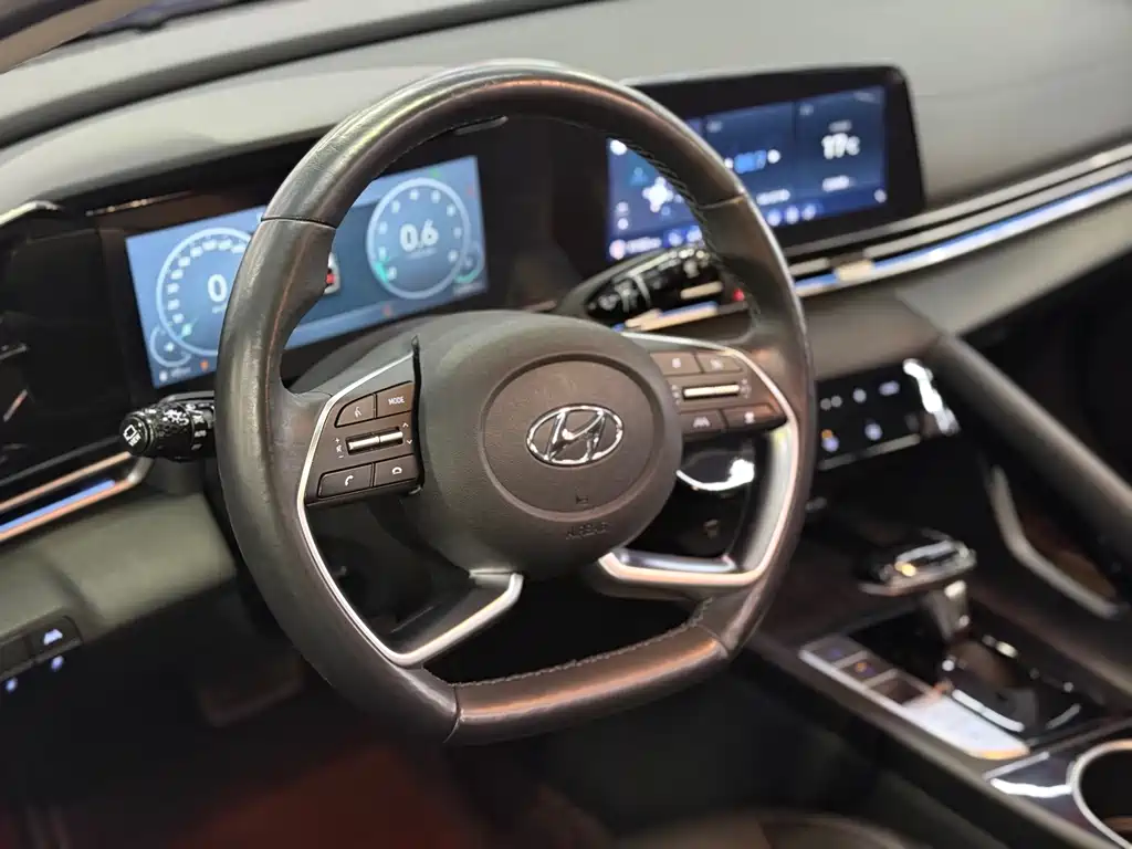 Elantra 2021 1.5L CVT TOP flagship version купить на сайте DeffCars