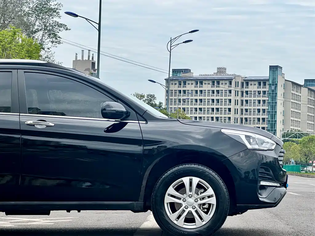 Haval M6 2019 1.5T manual two-wheel drive elite model National V купить на сайте DeffCars