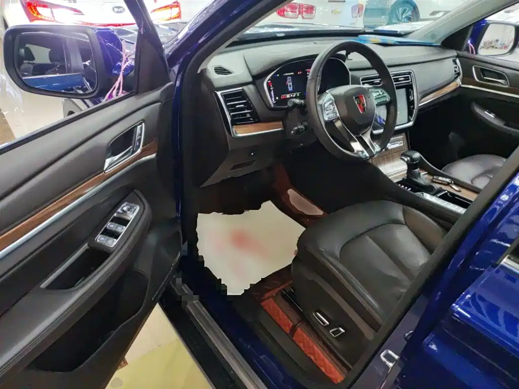Roewe RX8 2018 30T Intelligent Network Two-wheel Drive Ultimate Edition купить на сайте DeffCars