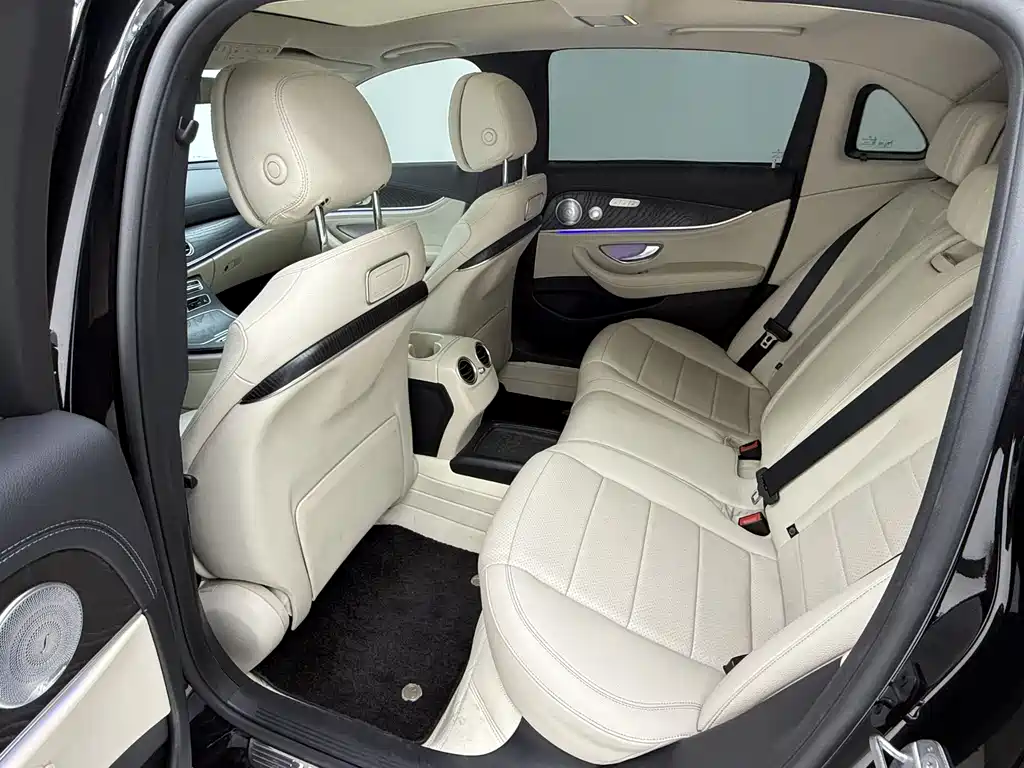 Mercedes-Benz E-Class 2017 E 300 L Sports Luxury Model купить на сайте DeffCars