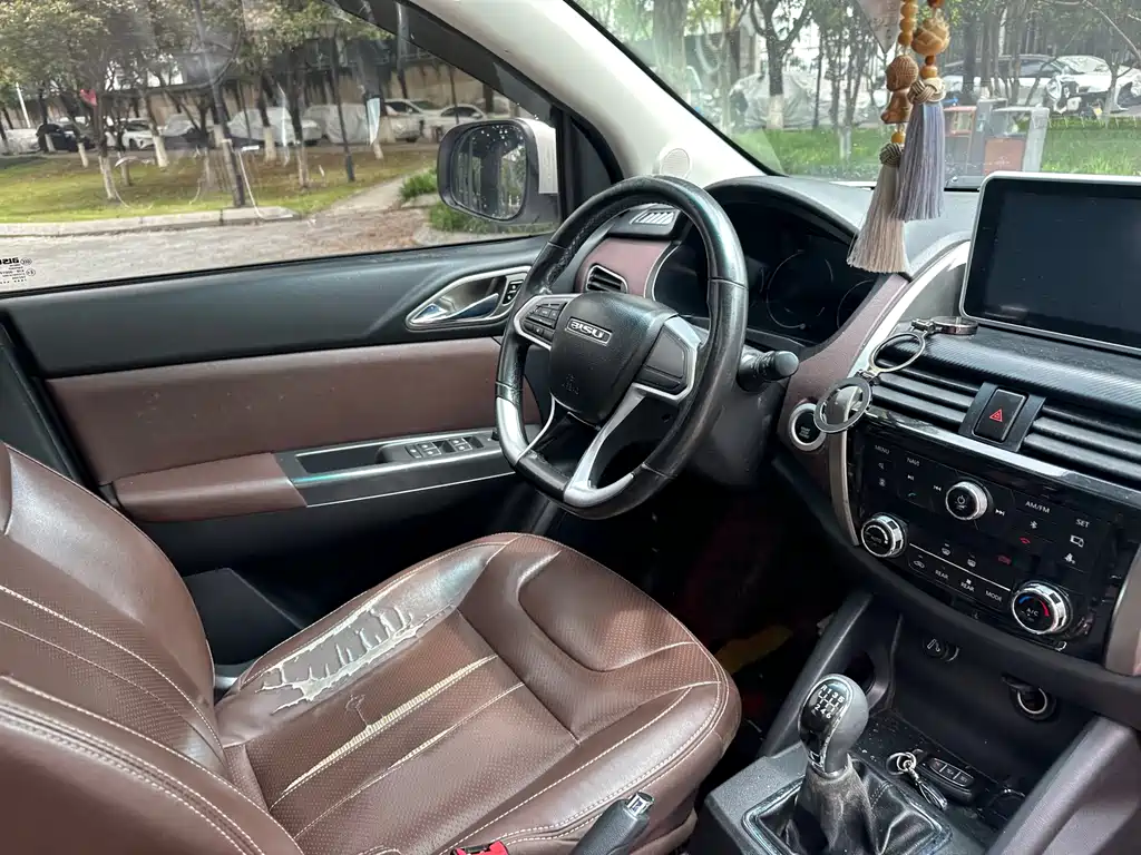 Bisu T5 2017 1.5T manual luxury model купить на сайте DeffCars