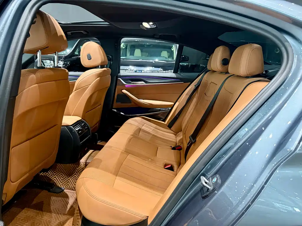 BMW 5 Series imported 2022 facelift 530i M sports package купить на сайте DeffCars