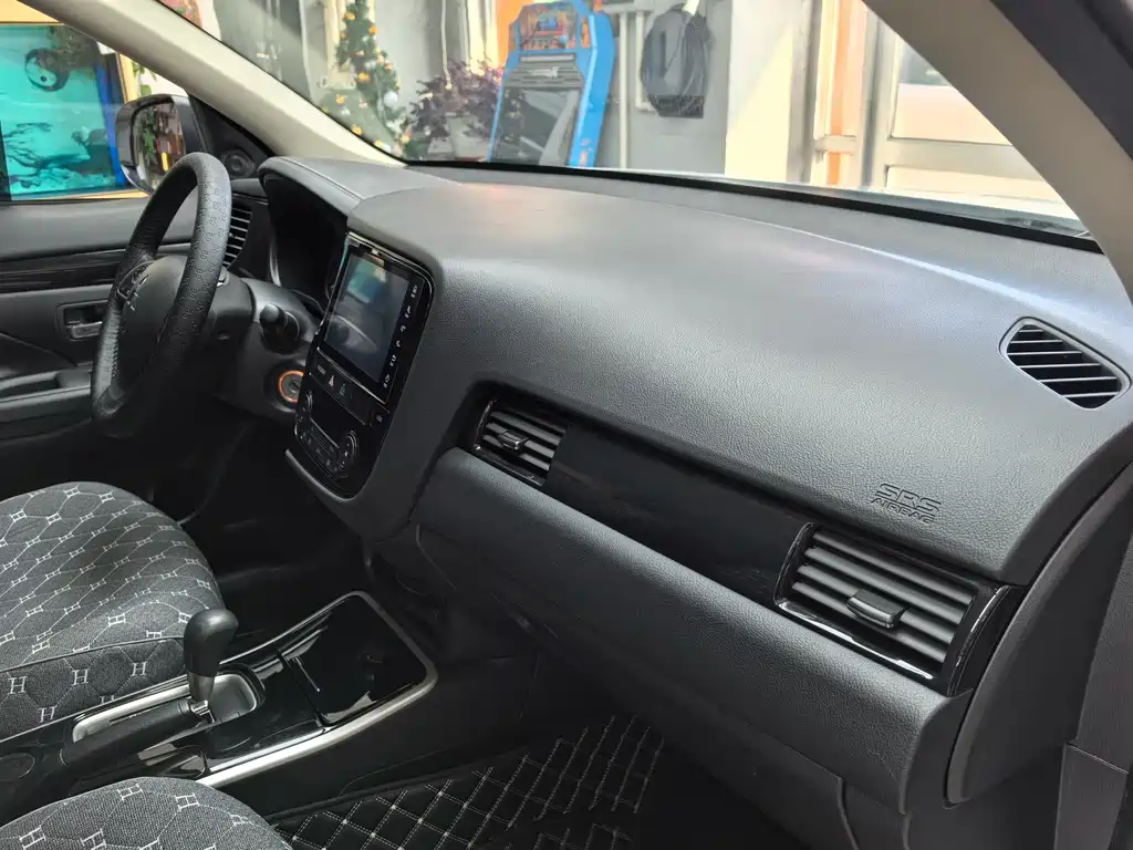 Outlander 2020 2.0L 2WD Smooth Edition 5 seats купить на сайте DeffCars