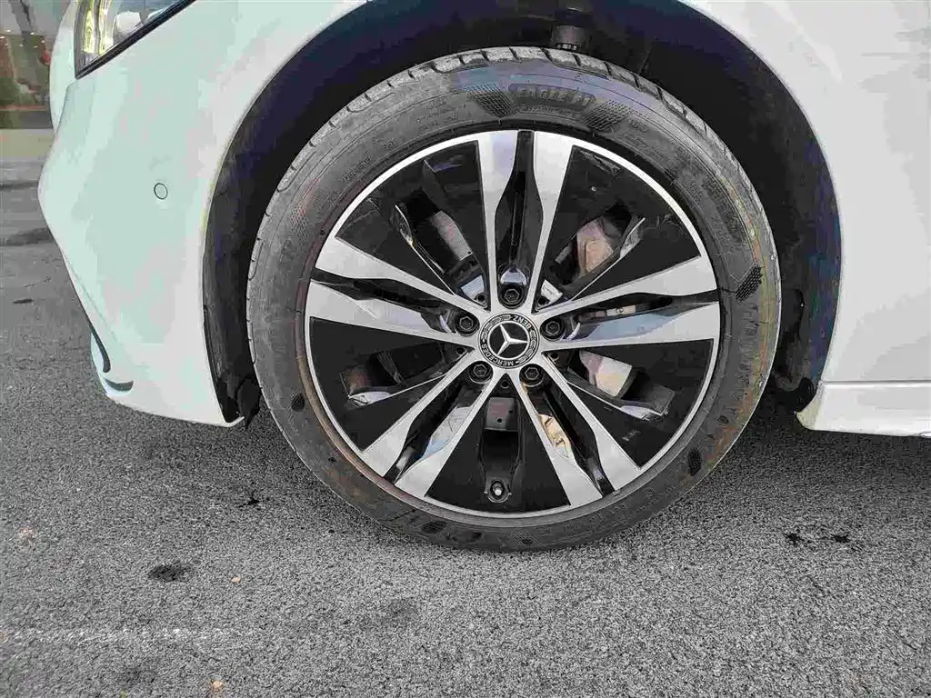 Mercedes-Benz C-Class New Energy 2023 Model C 350 eL купить на сайте DeffCars