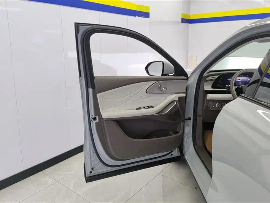 Yaoguang C-DM 2024 1.5T long battery life Pro купить на сайте DeffCars